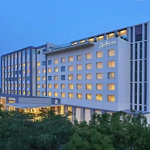 Radisson מלון