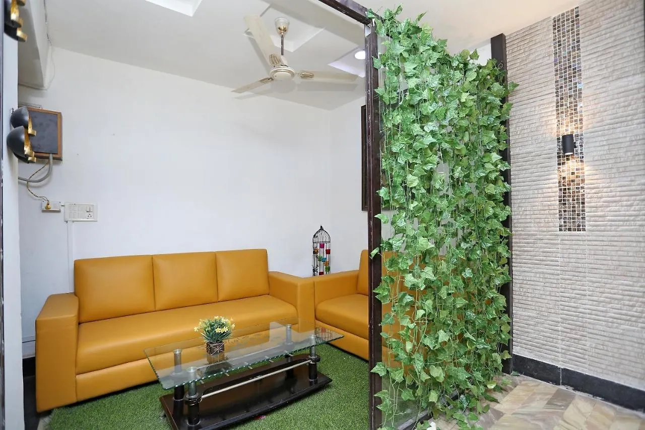 Oyo 13125 Hotel Gwal Palace Agra
