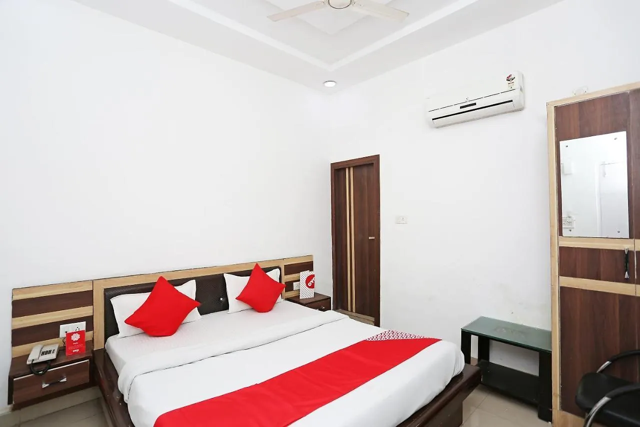 Oyo 13125 Hotel Gwal Palace Agra